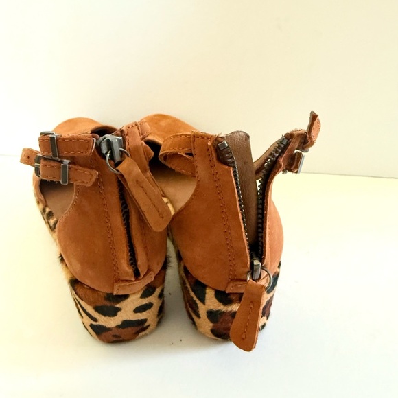 Anthropologie Gee Wawa Daisy Platform Leopard Animal Print Suede Wedges Heels - Picture 5 of 7